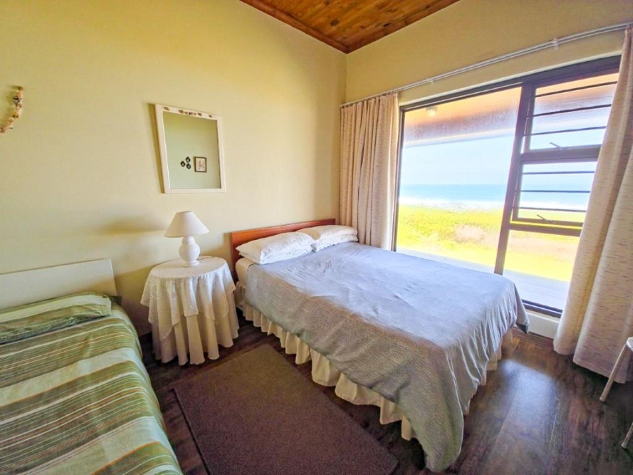 5 Bedroom Property for Sale in Jongensfontein Western Cape